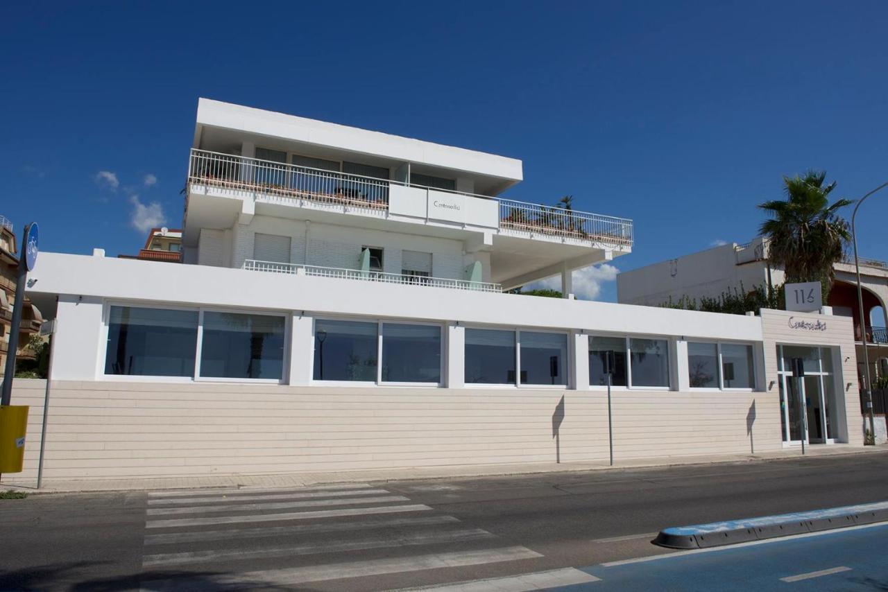 Hotel Ristorante Centosedici Terracina Eksteriør billede
