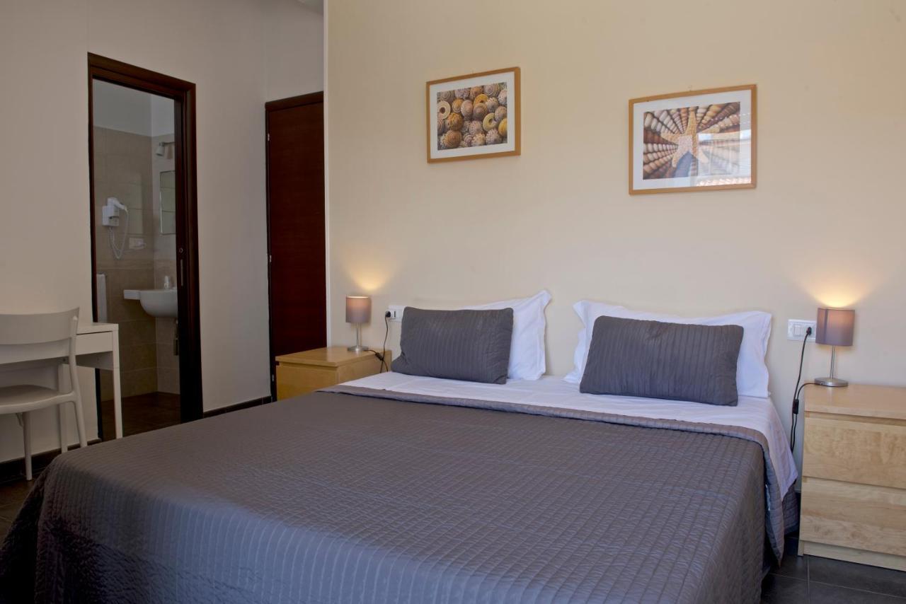 Hotel Ristorante Centosedici Terracina Eksteriør billede
