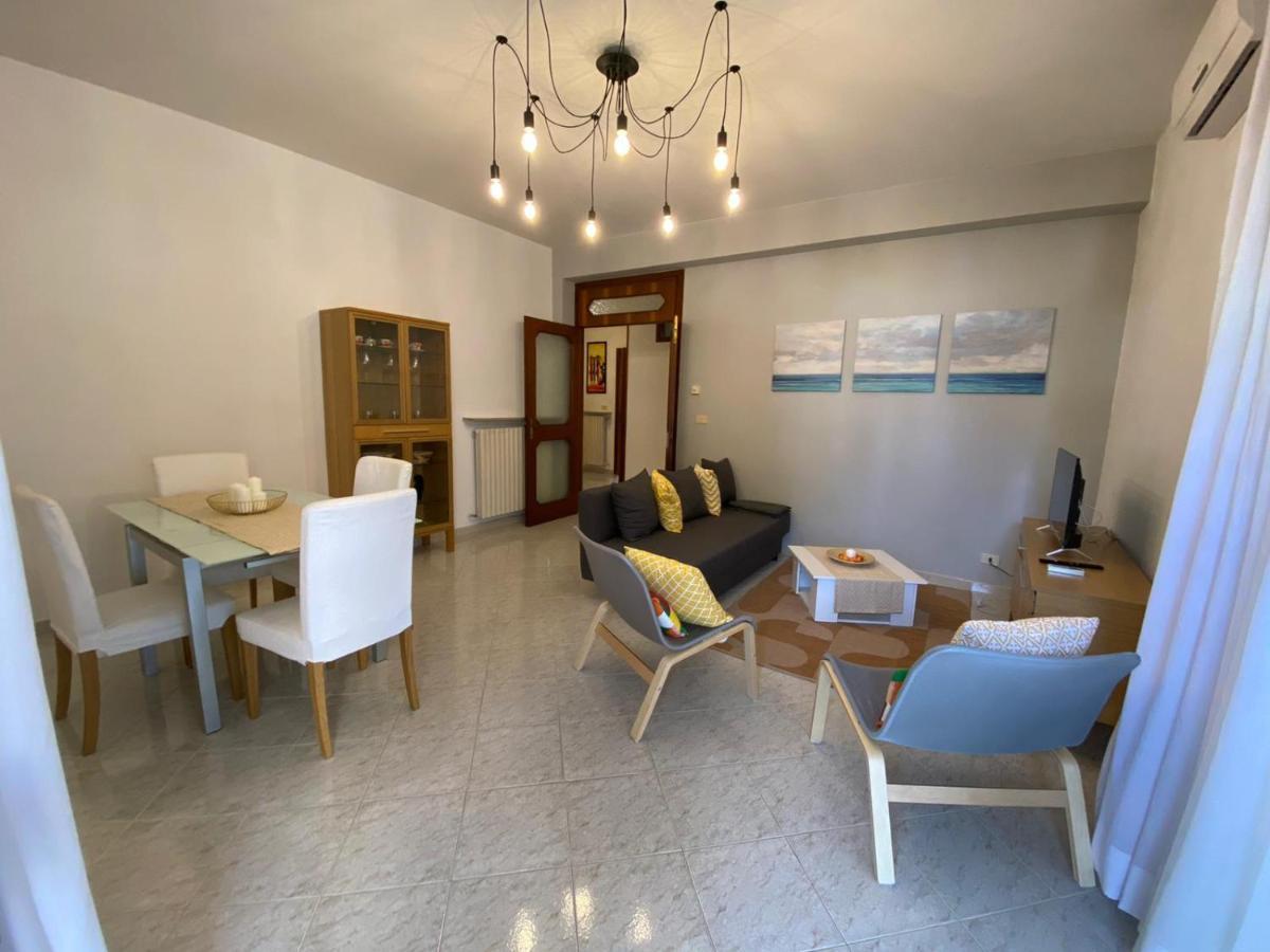 Hotel Ristorante Centosedici Terracina Eksteriør billede