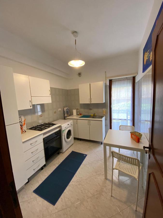 Hotel Ristorante Centosedici Terracina Eksteriør billede