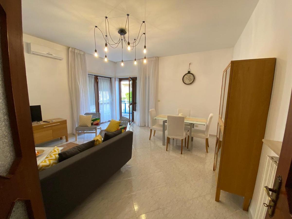 Hotel Ristorante Centosedici Terracina Eksteriør billede